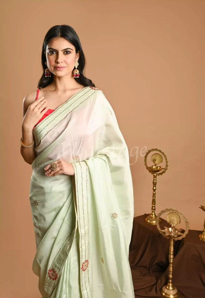 Buy Off White Saree In Organza With Floral Print And Cut Dana Work Along  With Unstitched Blouse Online - Kalki Fashion