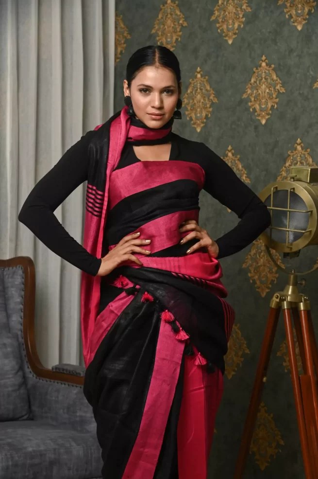 PINK COLOR CHECKS BORDER BLACK COLOR SAREE – pochampallysarees.com