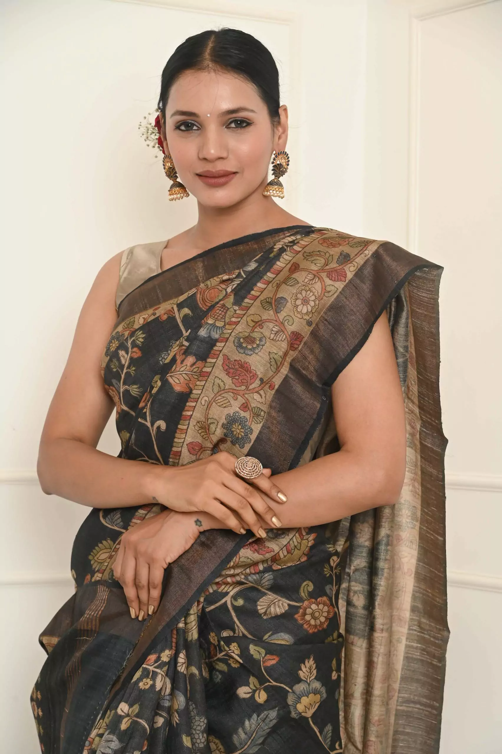 Buy Black Zari Woven Tussar Silk Saree by VISHNU WEAVES at Ogaan Market  Online Shopping Site