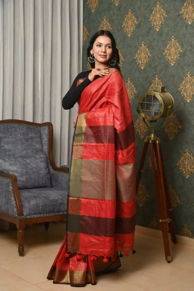 Red Linen Saree With Golden Border – Wearitage India